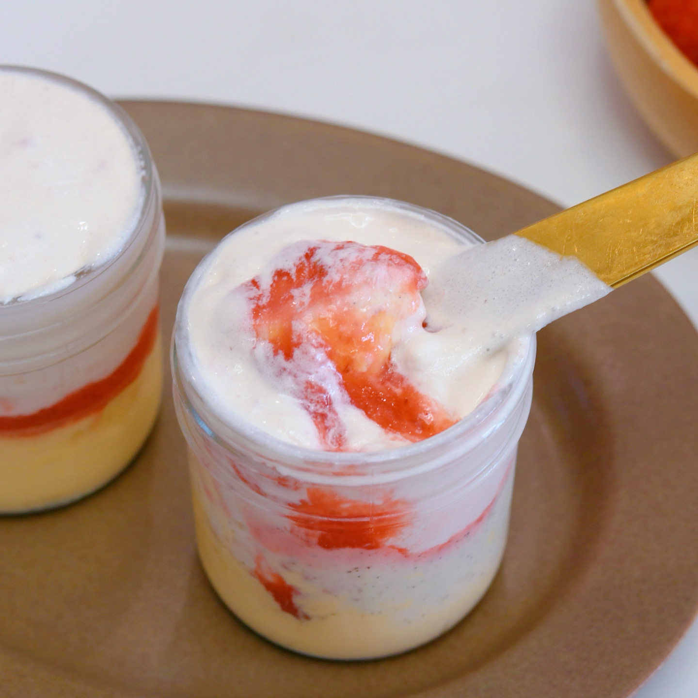 【悠悠小食光12/29新品】草莓香草烤布蕾 新鲜草莓酱小甜品