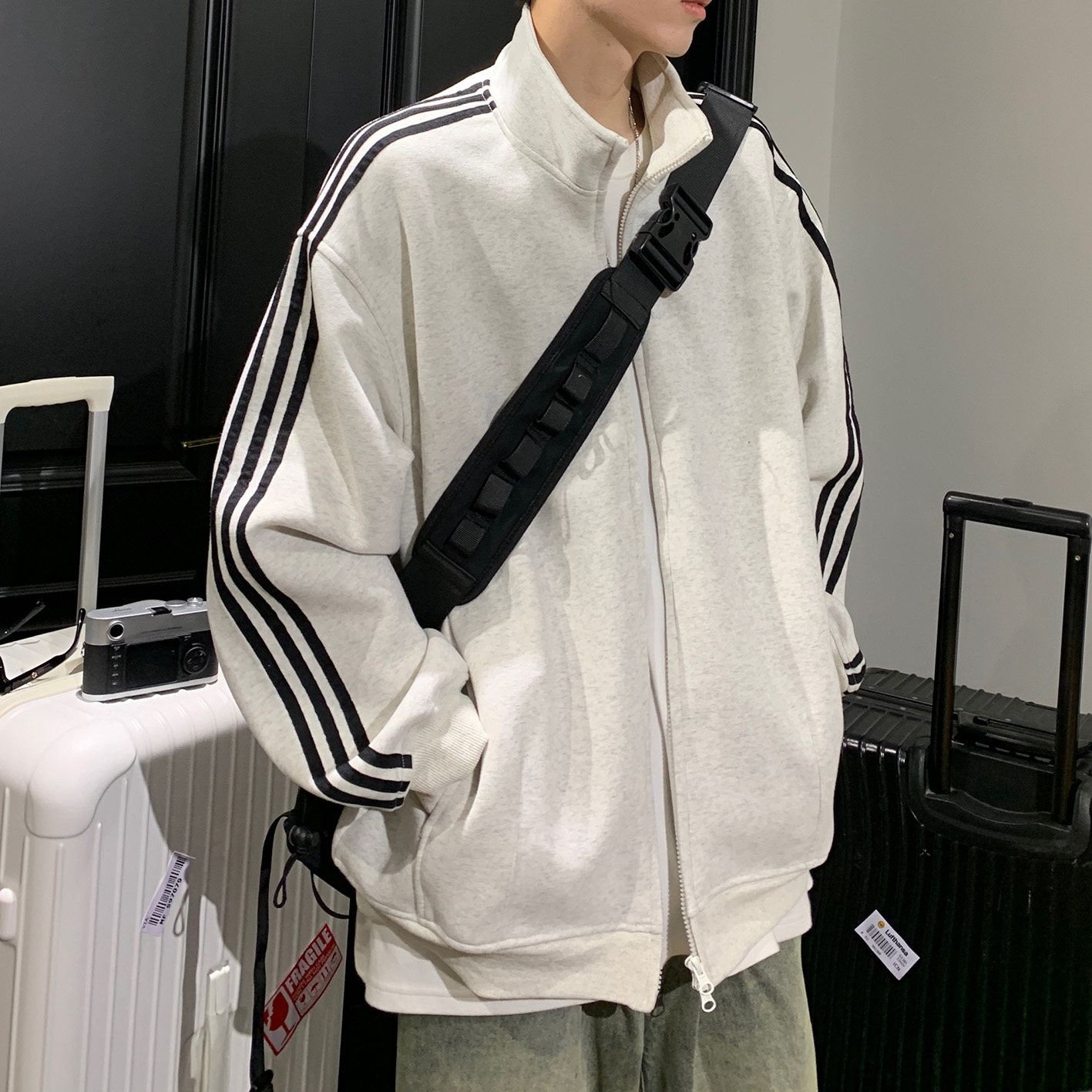 潮流百搭三条杠夹克外套男A425-W6306-P88控118面料65%棉35%聚酯,男装夹克,电商A425