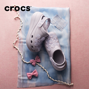 2026年春季新款Crocs卡骆驰经典泡芙花簇厚底洞洞鞋女鞋|213121