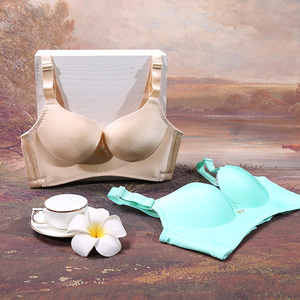 调整型厚薄款一片式无痕无钢圈文胸性感聚拢胸罩收副乳上托内衣女