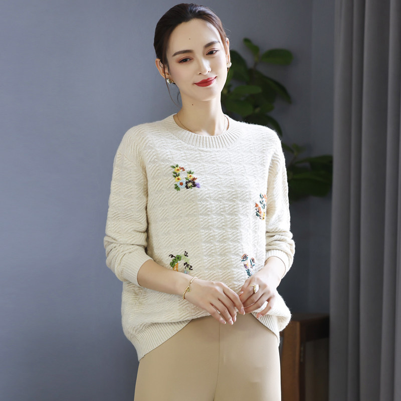 绞花/绣花纯色羊绒衫圆领毛衣