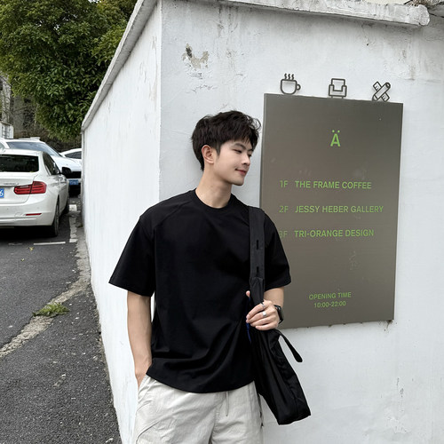 飞型记美式潮牌拼接剪裁纯色简约t恤男2026夏季黑色基础款短袖男