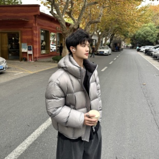 飞型记高充绒泡芙感连帽短款 加厚保暖90白鸭绒面包服 羽绒服男冬季