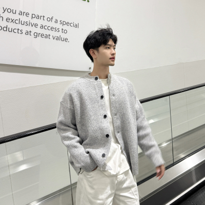 宽松型慵懒纽扣圆领重磅长袖开衫