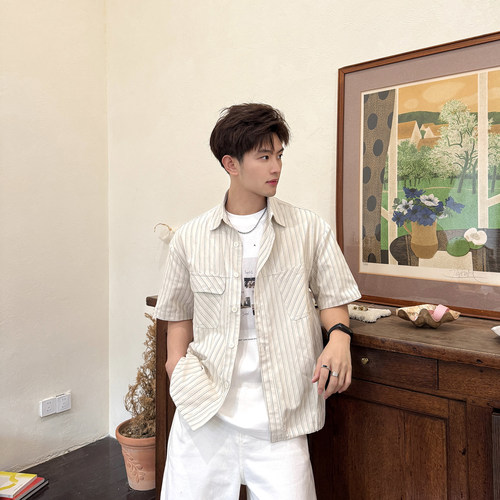飞型记工装风条纹短袖衬衫男夏季宽松双口袋短宽版型百搭衬衣外套