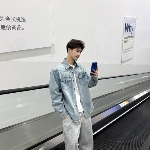 飞型记浅蓝色水洗做旧牛仔衬衫男春季新款宽松休闲长袖外套上衣