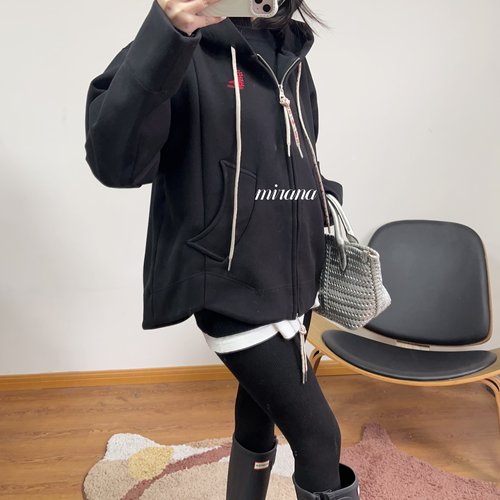 区别市场！！！等了2个月的  土星连帽卫衣外套