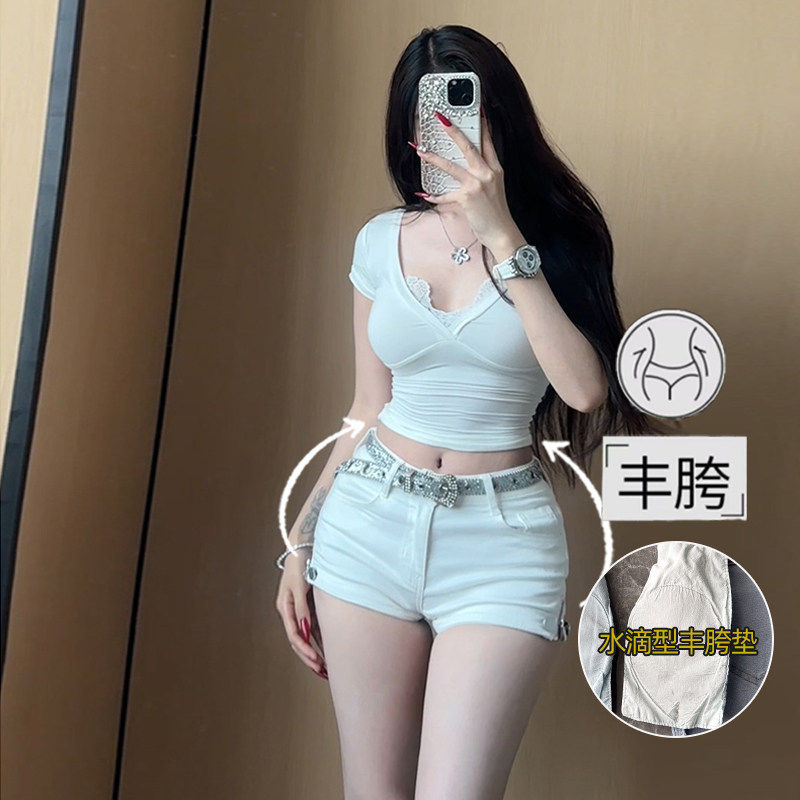 李李服饰白色侧边拉炼紧身丰胯牛仔短裤女2026夏季新款弹力显瘦裤