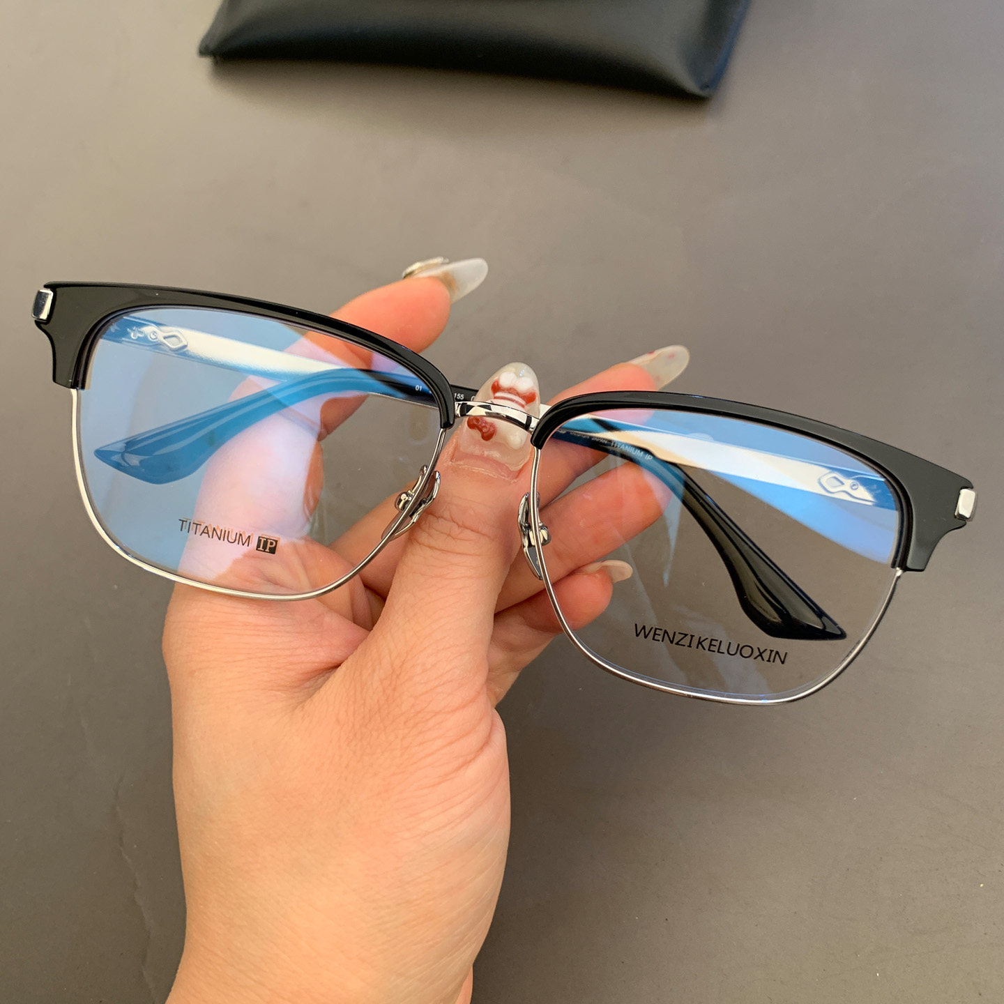 新品大脸型宽脸纯钛超轻全框眼镜框架男女复古大框防蓝光黑金镜架