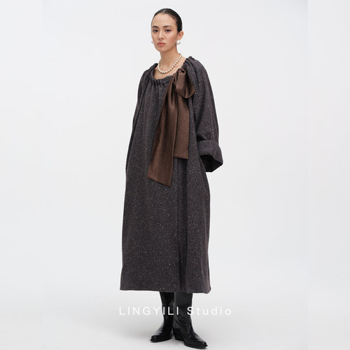 LINGYILI 25秋冬系列 深灰色复古风领部抽皱大蝴蝶结丝带毛呢大衣