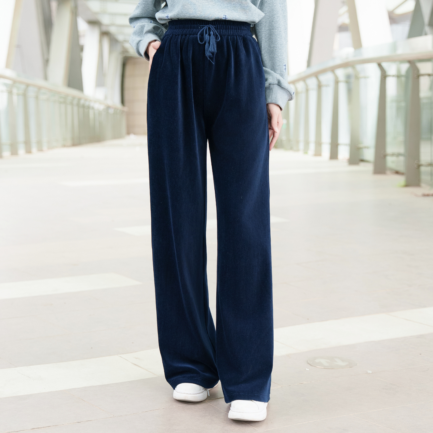 松紧腰灯芯绒阔腿裤女宽松抽绳