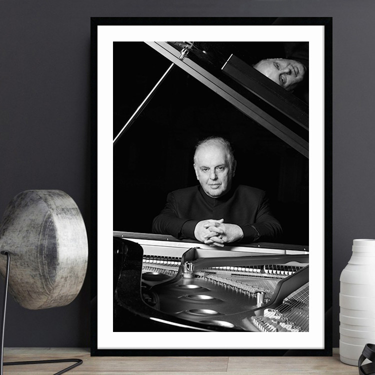 Daniel Barenboim 巴伦博伊姆指挥家古典音乐家钢琴家教室墙挂画