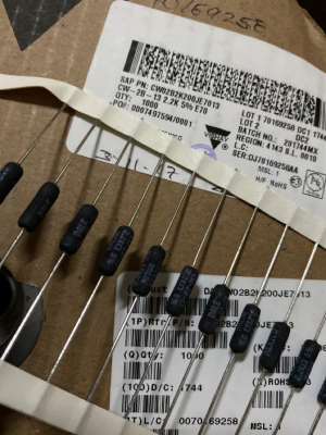 CW02B2K200JE CW2/2.2K威世VISHAY 3W铜脚绕线电阻器