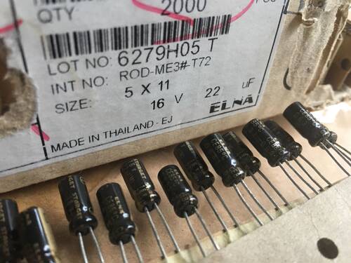16V22UF 22UF 16V ROD ELNA 伊娜 STARGET 剧场版 电解电容器5*11