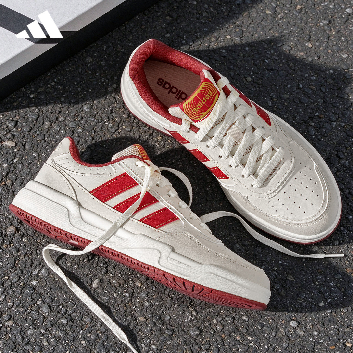 adidas阿迪达斯板鞋秋冬季新品男鞋女鞋低帮复古运动休闲鞋KI1502