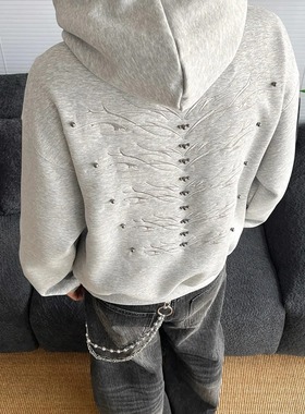 Retro spinal embroidery metal rivet sports shirt