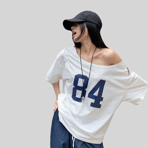 zumba上衣尊巴舞蹈服新款2026年夏季宽松斜肩hiphop街舞短袖女t恤