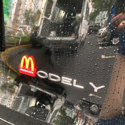 适用特斯拉Model 3/y麦当劳m标字标搞笑尾标丫个性后字母尾标车贴
