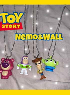 玩具总动员巴斯光年草莓熊项链