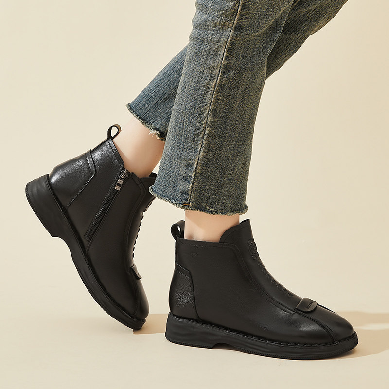 真皮短靴女款英伦风黑色2025新款冬季加绒加厚保暖百搭舒适马丁靴