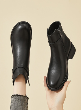 英伦风真皮马丁靴女2025新款冬季黑色圆头粗跟短靴加绒保暖瘦瘦靴