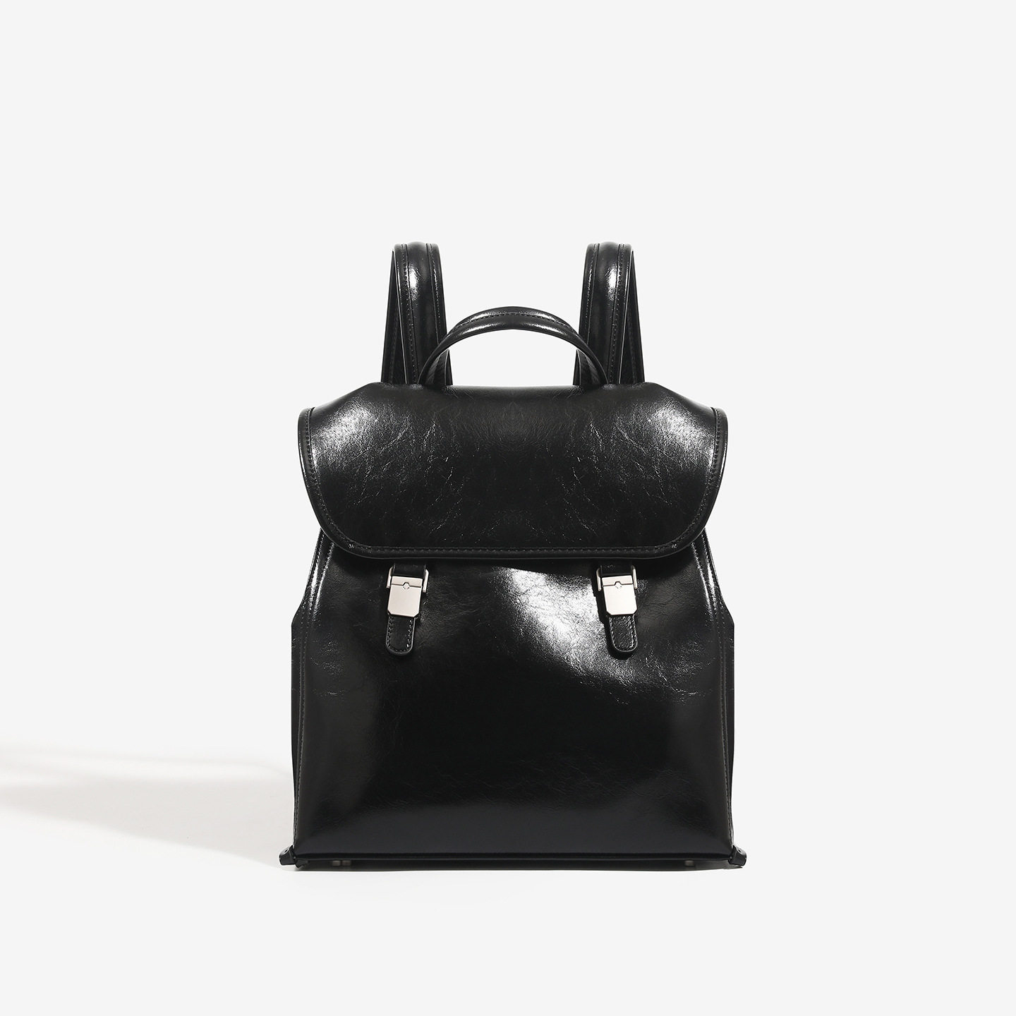 A man小众高级感2026超火双肩包女皮质黑色通勤大容量旅行背包