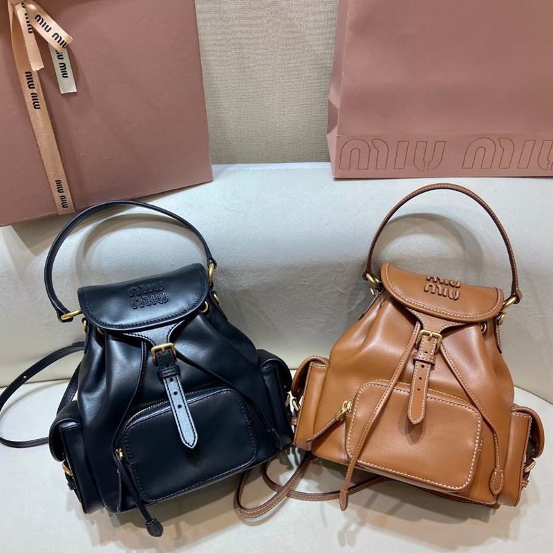 A man女士包包创2026新款韩系休闲登山背包秋冬女双肩包