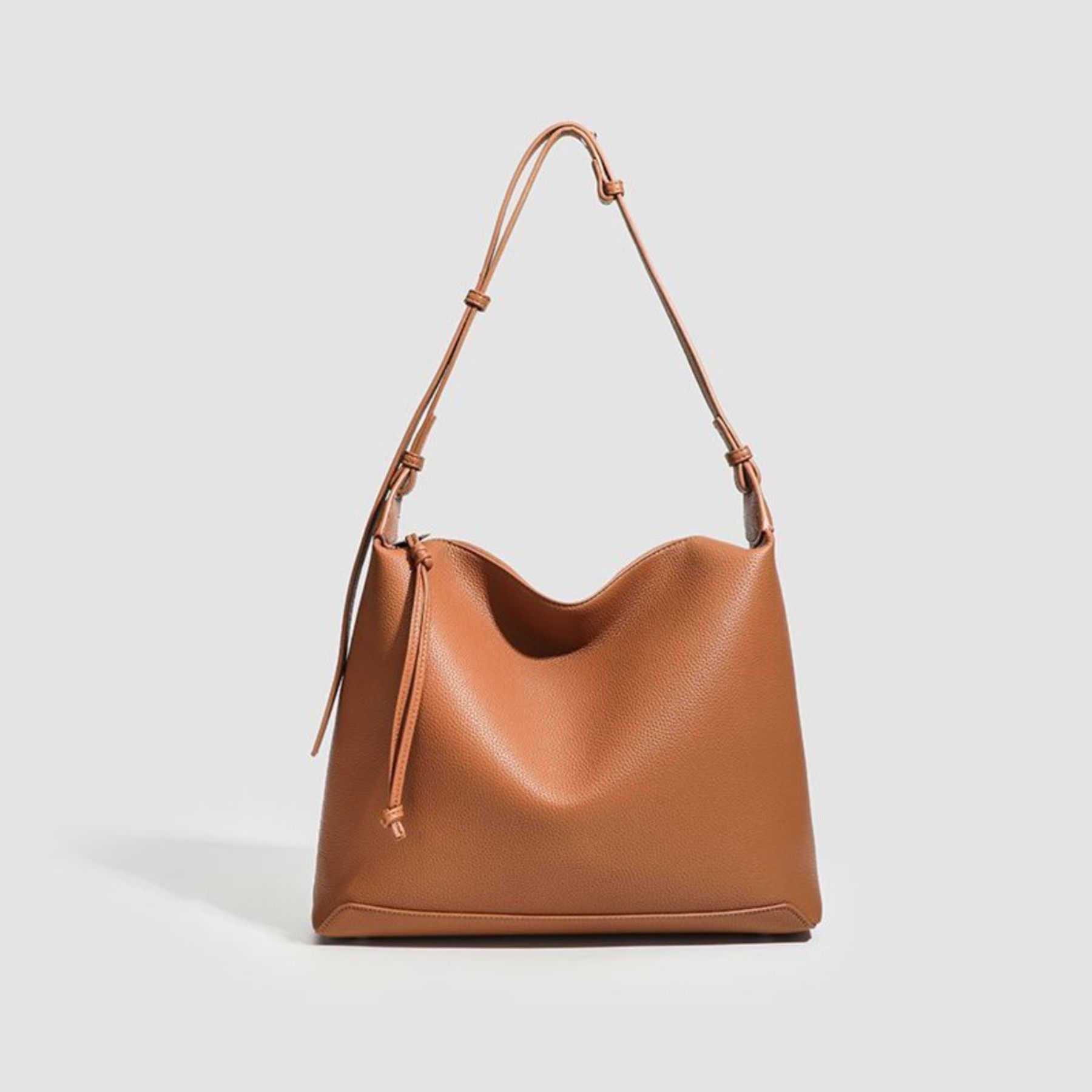 A man2025水桶包包通勤新款托特大容量单肩斜挎包女包高颜值爆款,箱包皮具/热销女包/男包,水桶包,淘宝优惠券,粉丝福利购,淘宝优惠卷