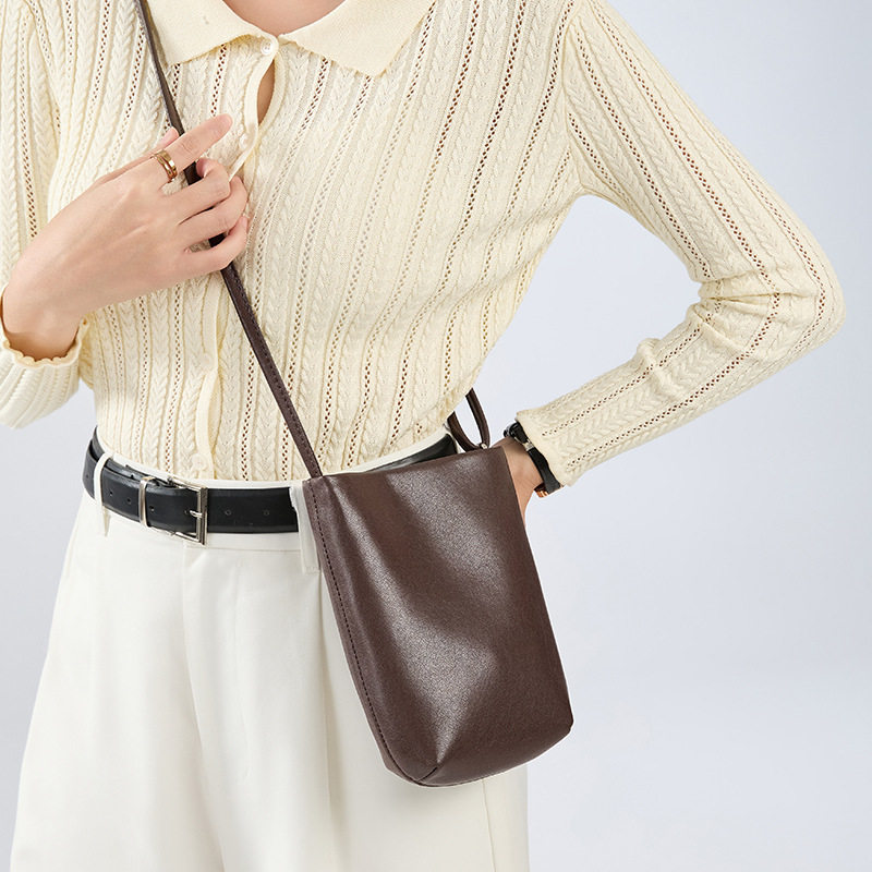 时尚热销女包真皮高级感2025新款小众设计单肩包休闲百搭斜挎包包,箱包皮具/热销女包/男包,通用款女包,淘宝优惠券,粉丝福利购,淘宝优惠卷