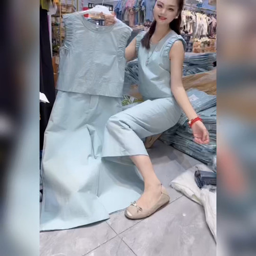 浅蓝色套装女2026显白夏季简约新款无袖上衣阔腿裤微弹面料两件套