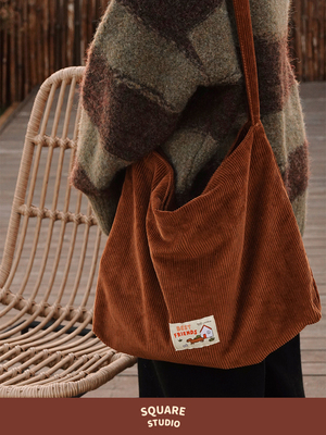平方Studio大容量灯芯绒斜挎包