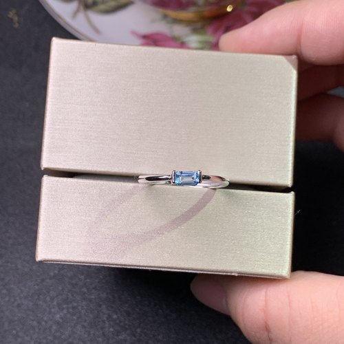 特惠新款公主方天然托帕石戒指925银镀白金3*5Mm开口简约戒