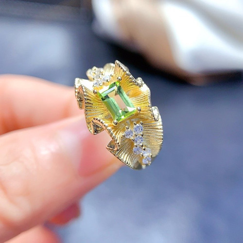 天然橄榄石戒指主石方5*7mm特惠精工925银镶嵌开口戒指