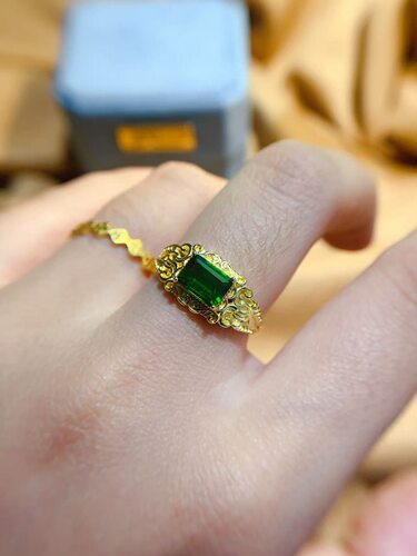 新款925银镀黄金天然透辉石戒指方形5*7mm活口设计复古戒指
