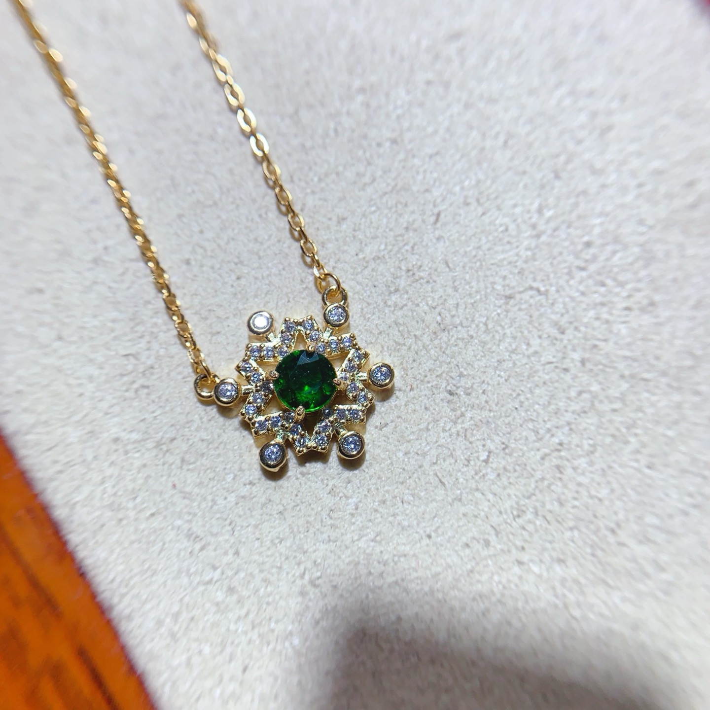 新款天然透辉石项链925银镀金镶嵌时尚吊坠主石5*5MM小众设计款