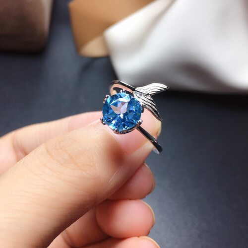 天然蓝托帕石戒指925银镀金镶嵌主石8*8MM简约鱼尾戒指