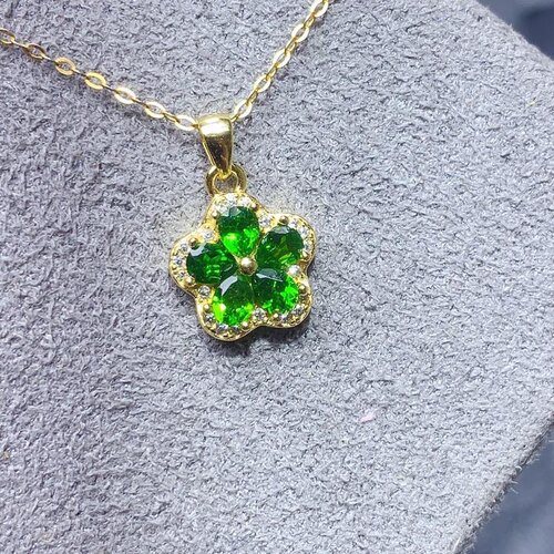 新款天然透辉石吊坠 925银K金工艺精工镶嵌 石尺寸3*4MM小花吊坠