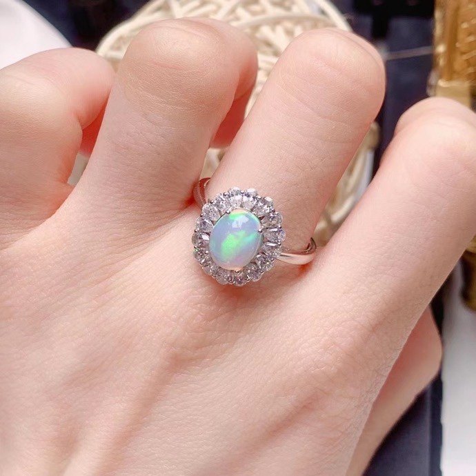 特惠天然澳宝欧泊戒指 满火彩 主石7*9mmS925银精工镶嵌