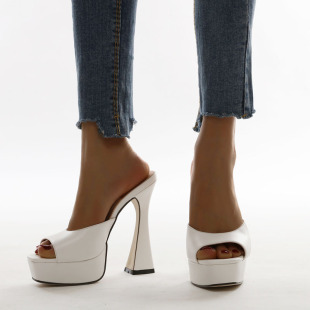 Lazada Women Sandals 欧美方露趾防水台酒杯跟高跟一字凉拖鞋女