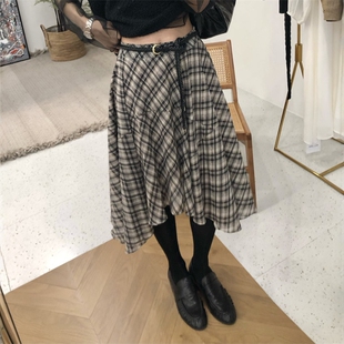 复古格纹半身裙女2026春夏季设计感a字中长裙小个子不规则格子裙