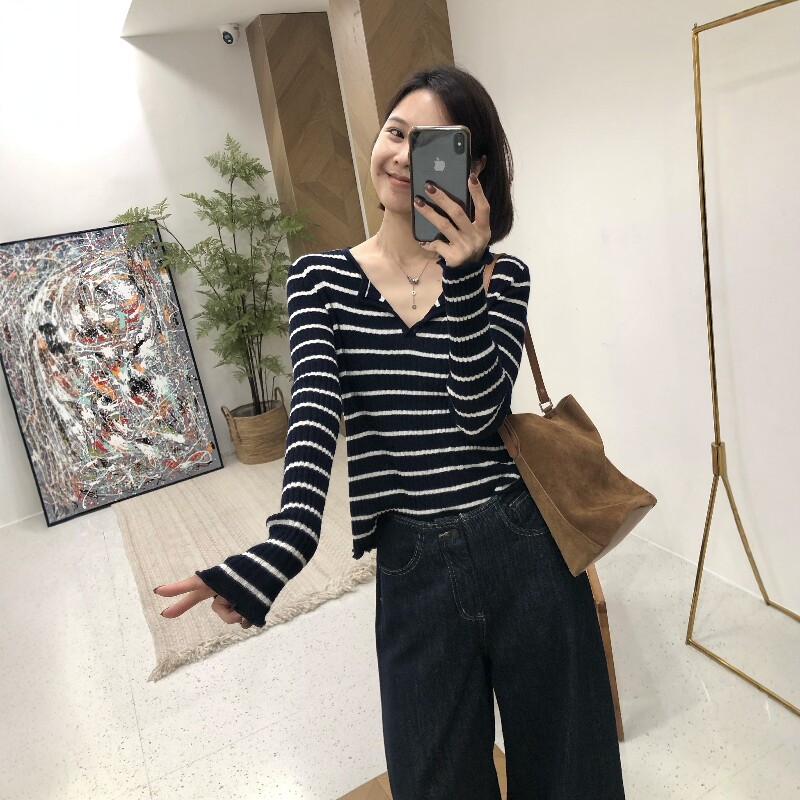 2026剪刀领细羊毛条纹长袖女秋季慵懒修身小众设计感百搭打底上衣图片