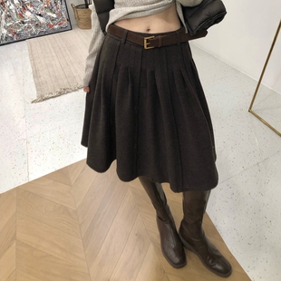 咖啡色毛呢百褶裙女秋冬款高腰韩版中裙高级感通勤显瘦a字半身裙