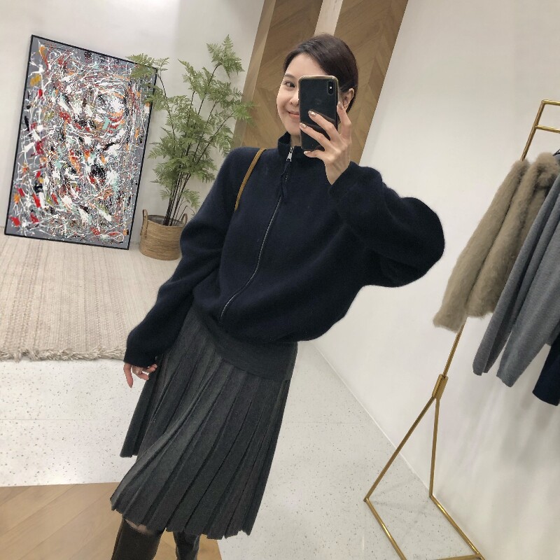2026秋冬季韩系简约立领羊毛山羊绒长袖针织开衫女软糯宽松外套潮