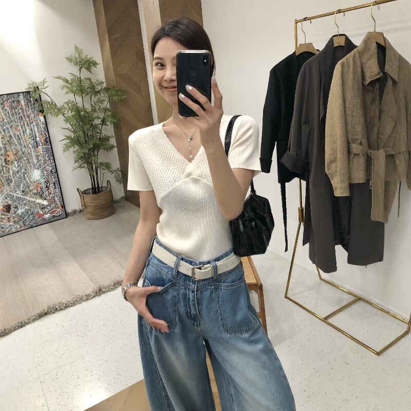 2026春夏季法式气质V领镂空细羊毛针织衫女休闲百搭短袖上衣薄款