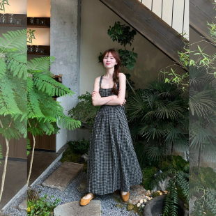 法式甜美风穿搭掐腰吊带小裙子夏季新款黑白格纹云南出游连衣裙女