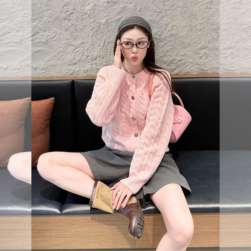 韩系麻花针织开衫高腰短裤套装女