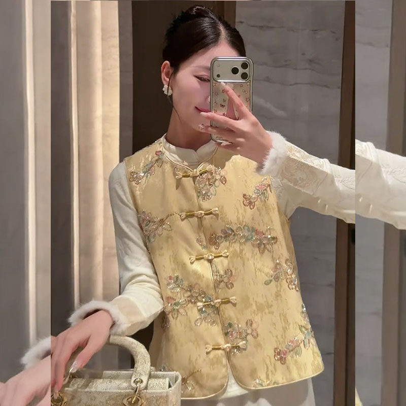 2026年春季新中式气质国风黄色马甲女轻奢改良高级感刺绣亮片背心,女装/女士精品,常规大码外套,淘宝优惠券,粉丝福利购,淘宝优惠卷