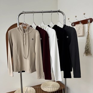 新品 t恤 顯瘦2024秋冬季 春秋女士輕量休閑百搭字母C刺繡修身