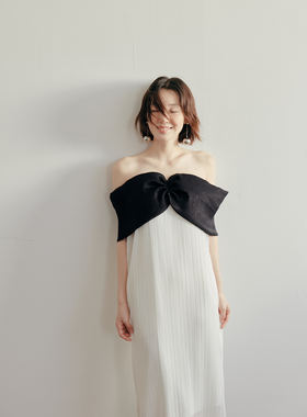 Te by frigidOrg 23早秋航海家系列拥抱感蝴蝶结百褶一字肩连衣裙