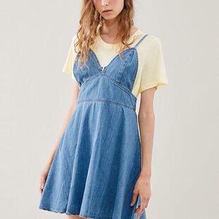 E家 小清新文艺显瘦收腰牛仔吊带连衣裙EEOJ826M0N